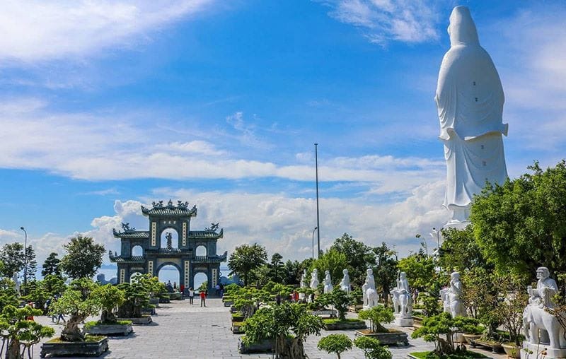 Chùa Linh Ứng Bãi Bụt Đà Nẵng