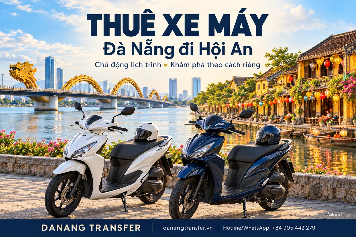 Hai xe máy màu trắng và xanh với mũ bảo hiểm, phông nền minh họa Cầu Rồng Đà Nẵng và phố cổ Hội An